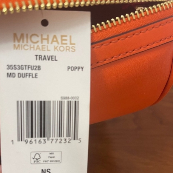 Micheal kors Travel Medium Duffle - Picture 4 of 4
